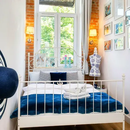 Berg Red Obok Starego Miasta Apartment