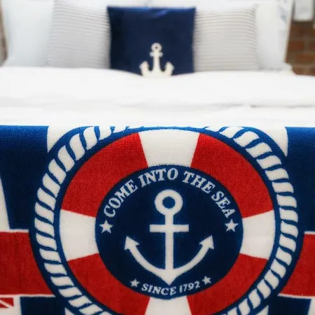 Berg Red Obok Starego Miasta アパート